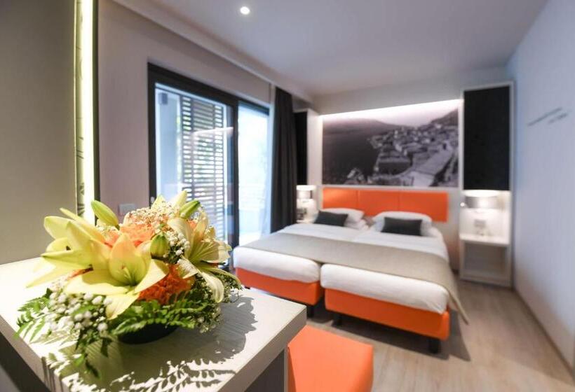 基本间, La Fiorita