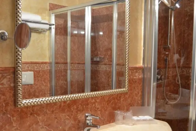 スイート, Don Carlo