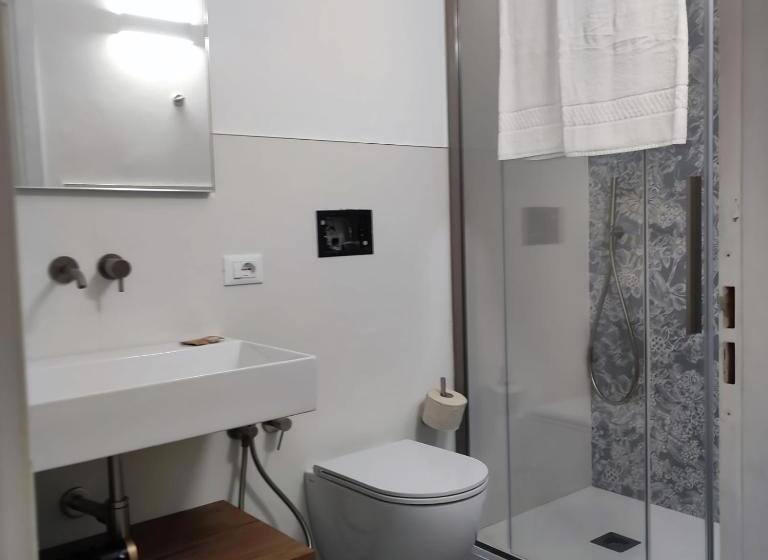 غرفة عائلية, Riviera