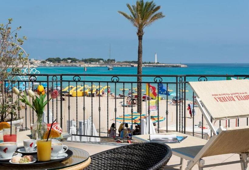 غرفة عائلية, Riviera