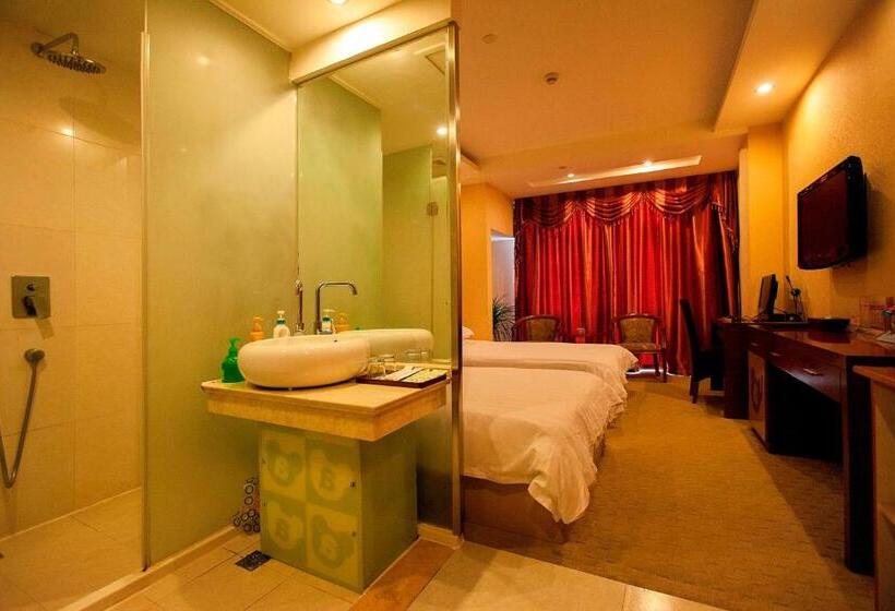 اتاق کلاس بیزنس, Yiwu Luckbear