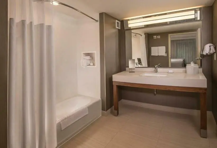 スタンダードルーム, Courtyard By Marriott Hershey Chocolate Avenue