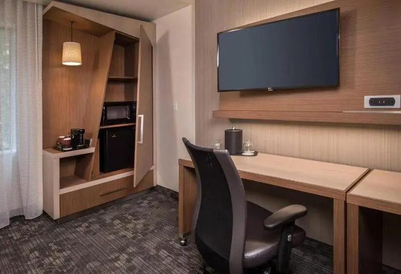 身障者適用スタンダードルーム, Courtyard By Marriott Hershey Chocolate Avenue