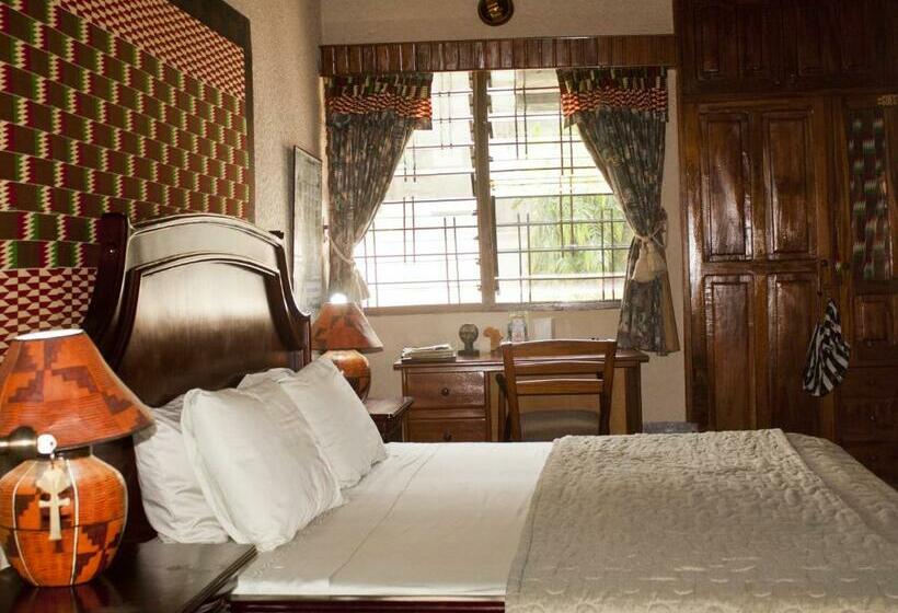 غرفة ديلوكس سرير كينج, Four Villages Inn