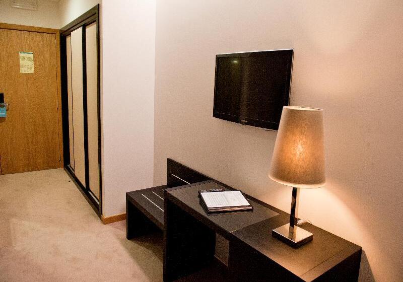 带大床的套房, Homewood Suites By Hilton New Hartford Utica