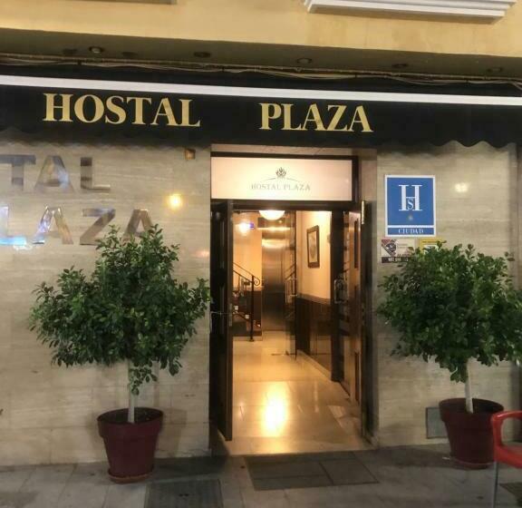 Номер Стандарт, Hostal Plaza