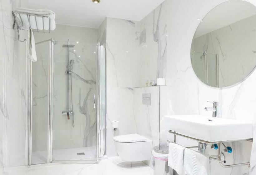 Номер Стандарт, Hostal Plaza