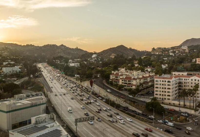 غرفة قياسية سرير كينج لذوى الإحتياجات الخاصة, Kimpton Everly Hotel Hollywood, An Ihg