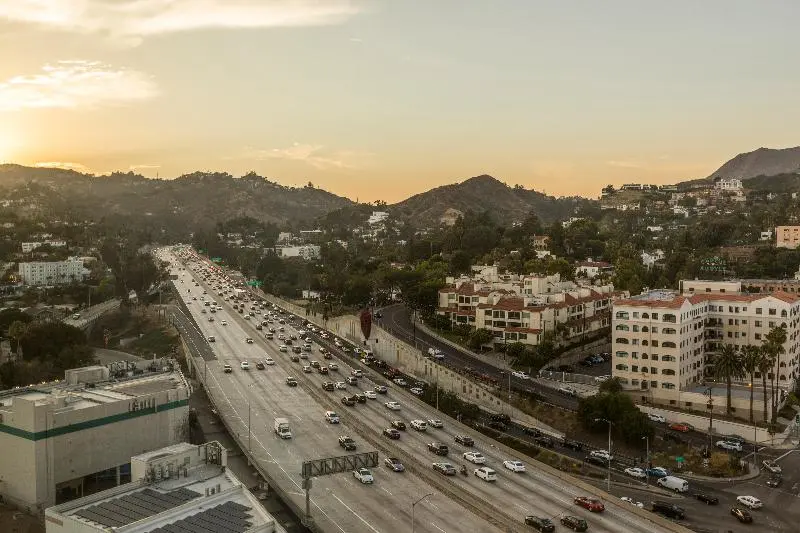 Sviitti, Kimpton Everly Hotel Hollywood, An Ihg