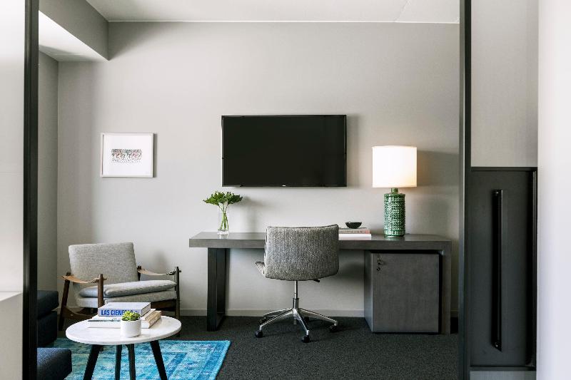 جناح, Kimpton Everly Hotel Hollywood, An Ihg