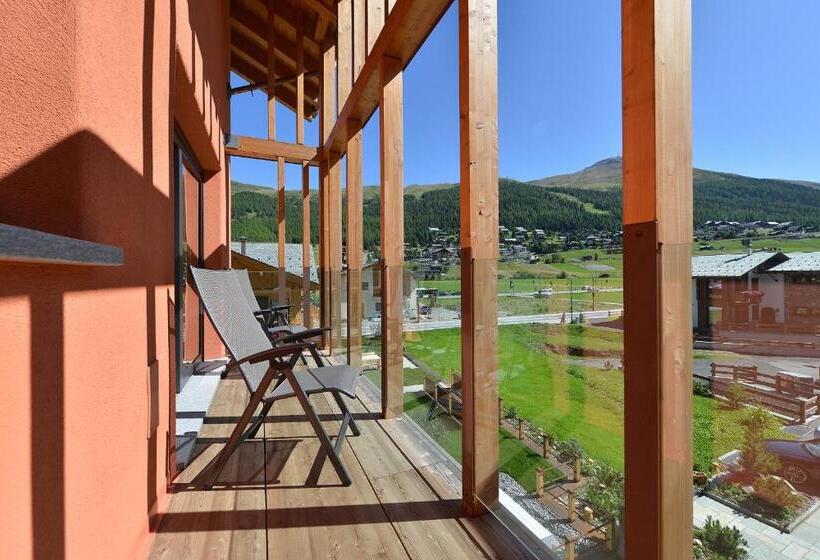 سوییت, Roberta Alpine Adults Only