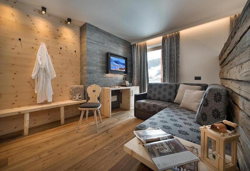 سوییت, Roberta Alpine Adults Only