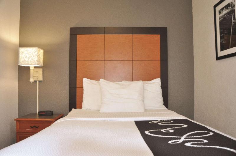 סוויטה מותאמת לאדם עם מוגבלויות, Sleep Inn & Suites Columbia