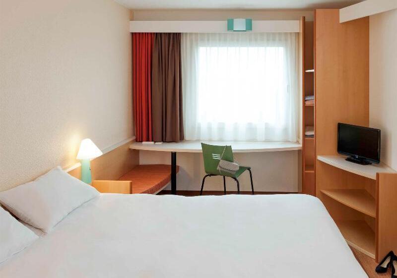 带大床的套房, Springhill Suites By Marriott Idaho Falls