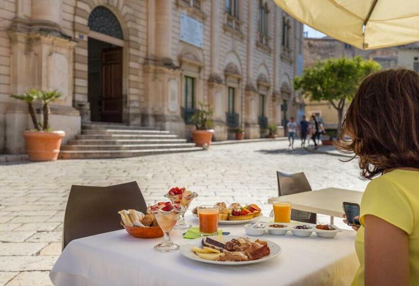 デラックスルーム, Palazzo Montalbano