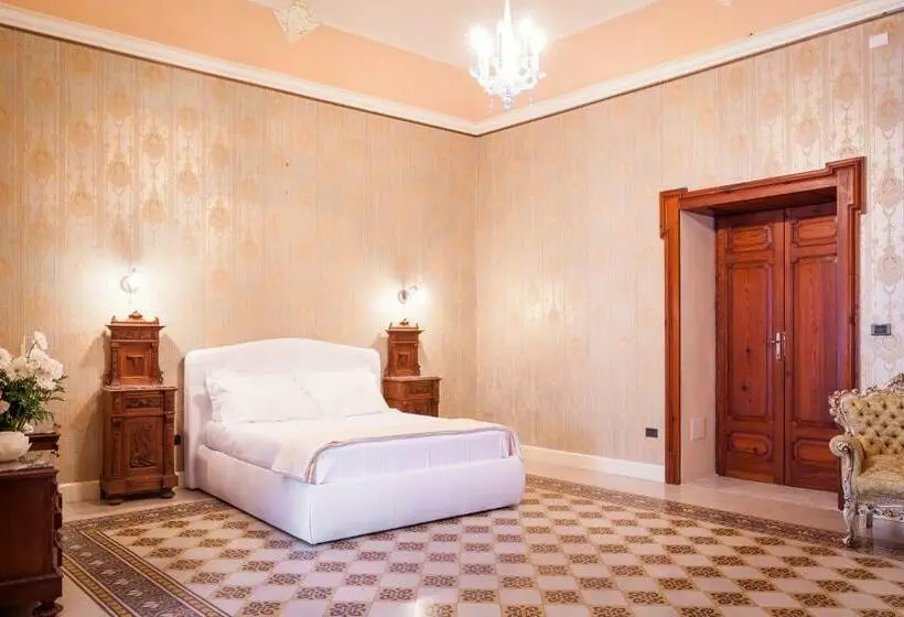 ファミリールーム, Palazzo Montalbano
