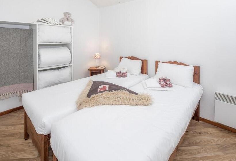 2 Bedroom Apartment with Views, Hauts De Préclaux By Infini Mountain