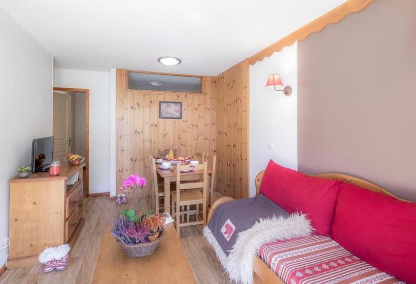 2 Bedroom Apartment with Views, Hauts De Préclaux By Infini Mountain