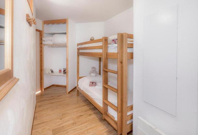 2 Bedroom Apartment with Views, Hauts De Préclaux By Infini Mountain
