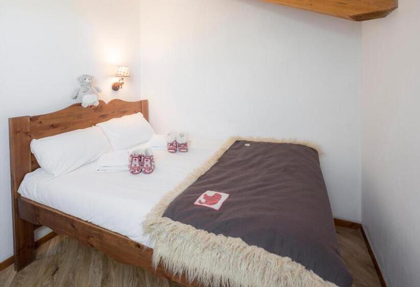 2 Bedroom Apartment with Views, Hauts De Préclaux By Infini Mountain