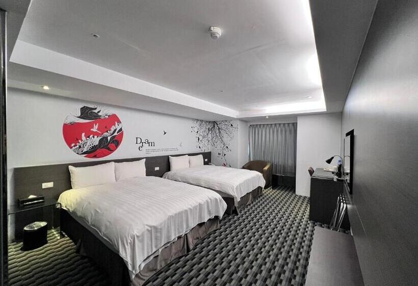 חדר דלוקס לארבעה, Chiayi Look