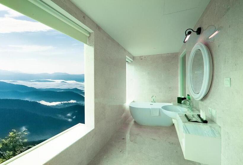 Королевский Номер, De Paviljoen Bandung