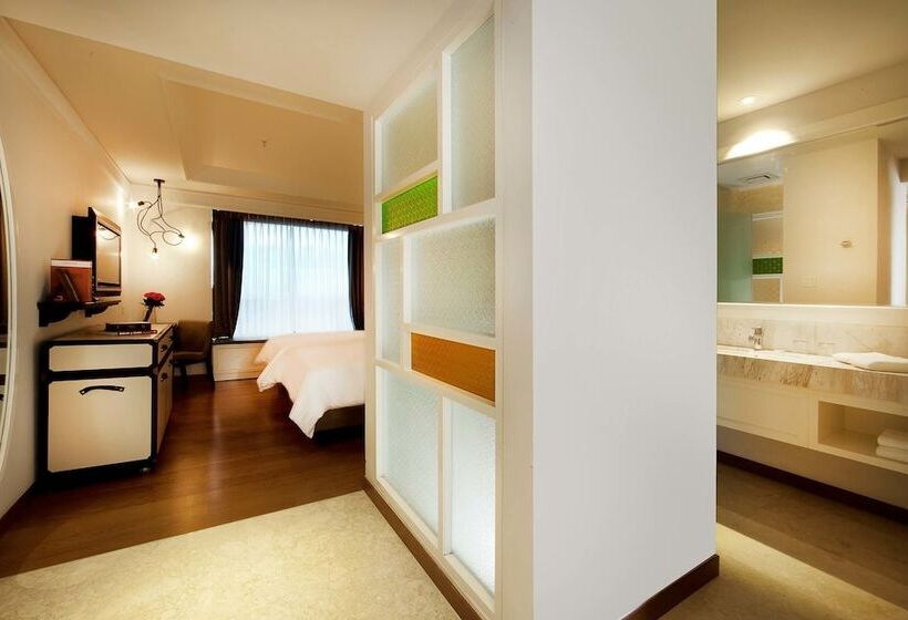 Номер Deluxe, De Paviljoen Bandung