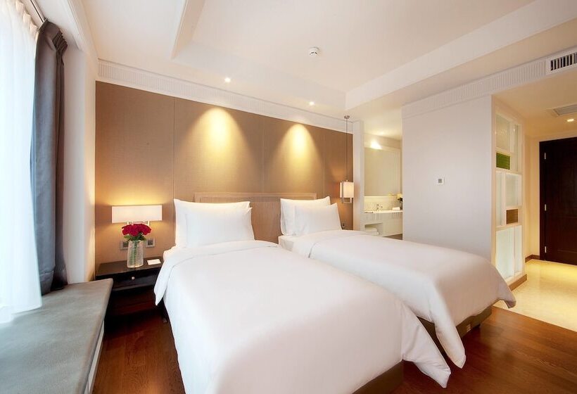 Номер Deluxe, De Paviljoen Bandung