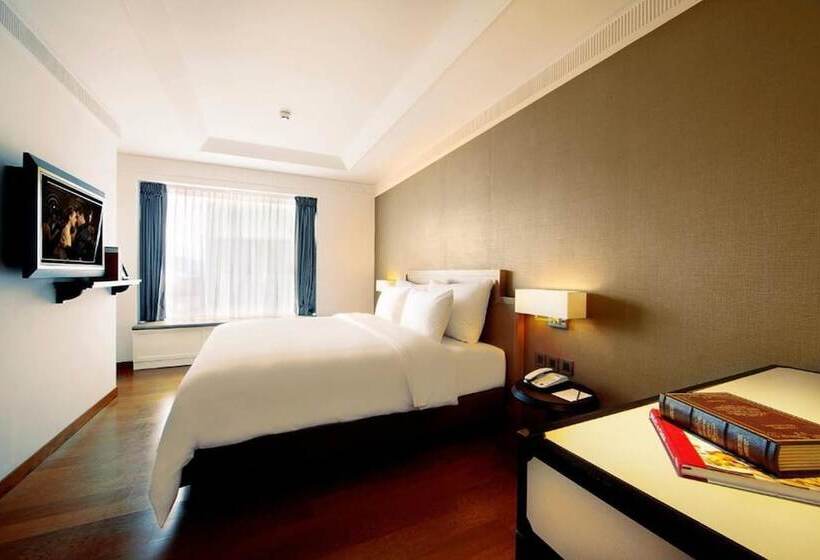 Номер Deluxe, De Paviljoen Bandung