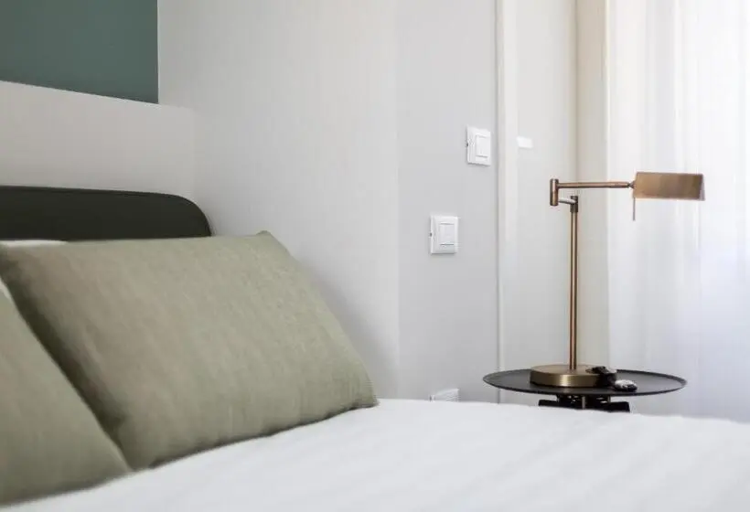 اتاق استاندارد یک نفره, Relais Luce Florence