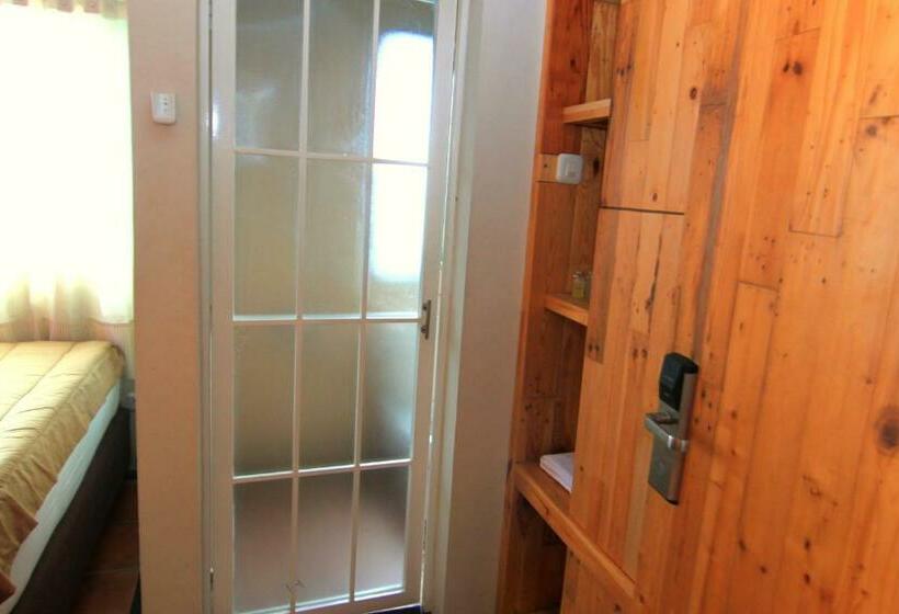 Superior Oda, Roemah 28 Syariah