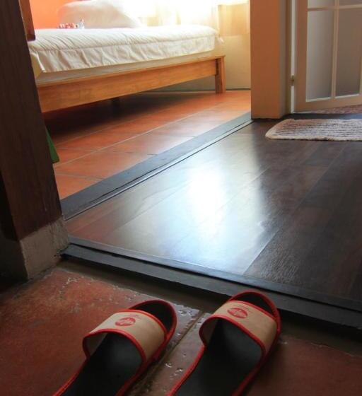 Delüks Oda, Roemah 28 Syariah