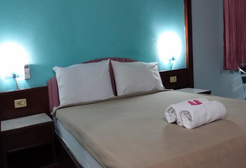 スタンダードトリプルルーム, The 1 Place Hat Yai