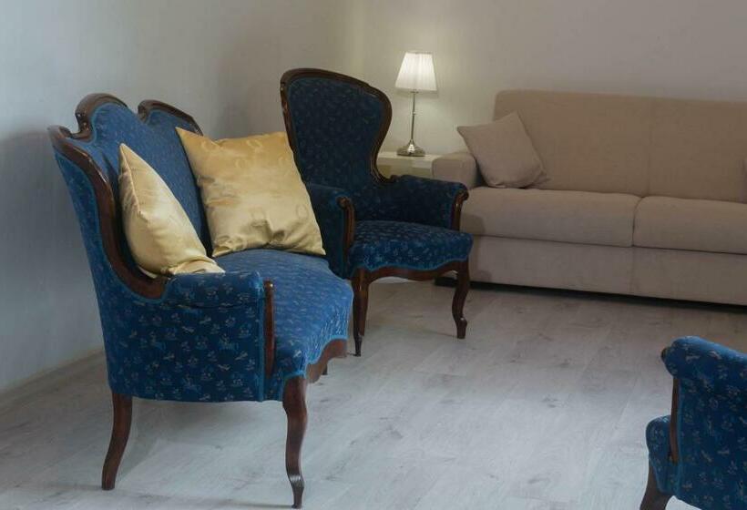 سوییت لوکس, Residenza D'epoca Palazzo Riblet