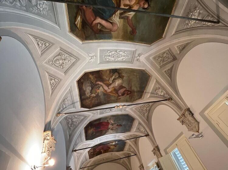 سوییت لوکس, Residenza D'epoca Palazzo Riblet