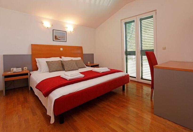 شقة غرفة نوم واحدة مزودة بشُرفة, Apartments Vala