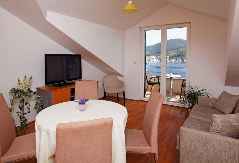 شقة غرفة نوم واحدة مزودة بشُرفة, Apartments Vala