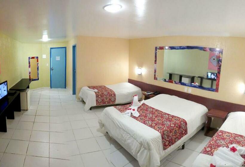 غرفة قياسية رباعية مزودة بشُرفة, Beira Mar Porto De Galinhas