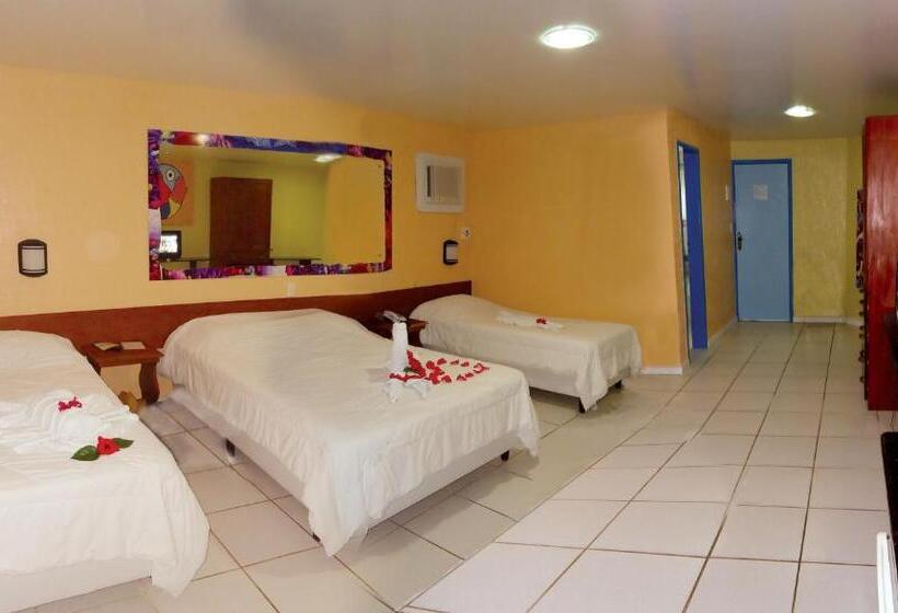 غرفة قياسية رباعية مزودة بشُرفة, Beira Mar Porto De Galinhas