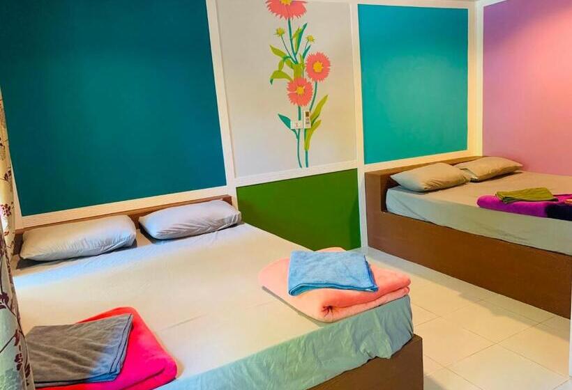 اتاق کلاسیک چهارنفره, Boon Nam Fah Resort