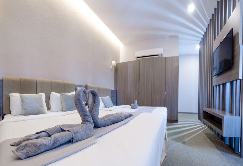 חדר סטודיו סטנדרד, Gm Grand Moments