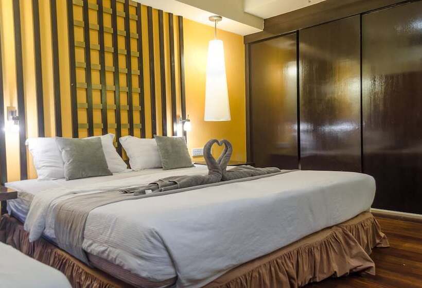 סטודיו אקזקיוטיב, Gm Grand Moments