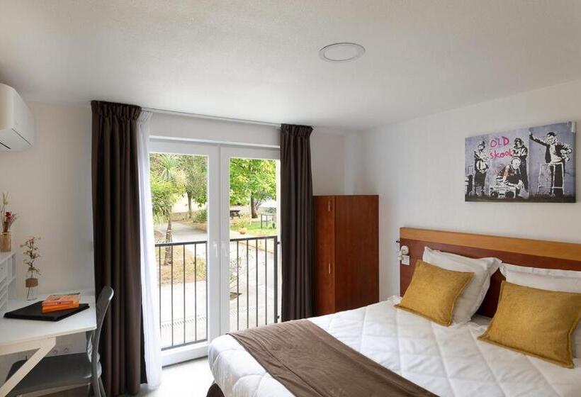 스탠다드 스튜디오, Appart Hotel Corte Hr