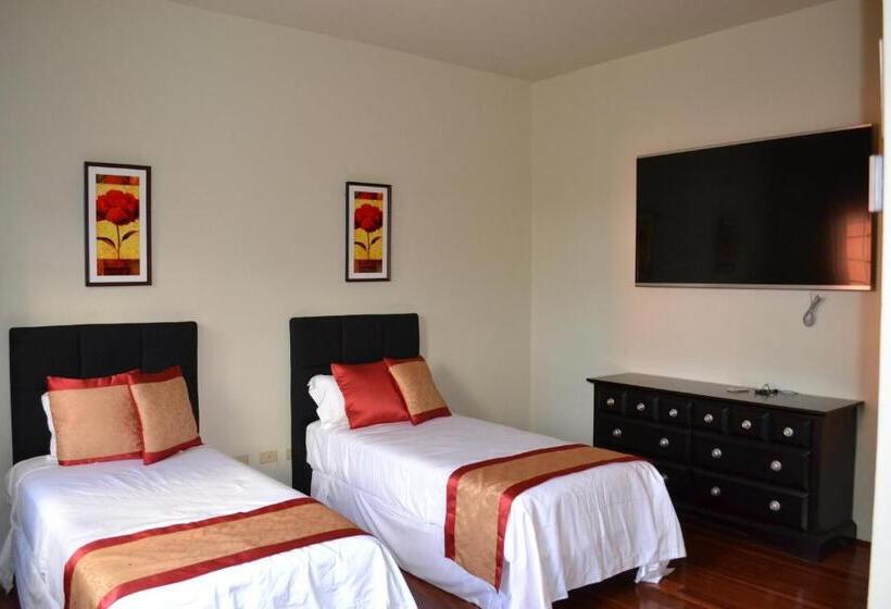 اتاق لوکس, Negril Sky Blue Resorts Ltd