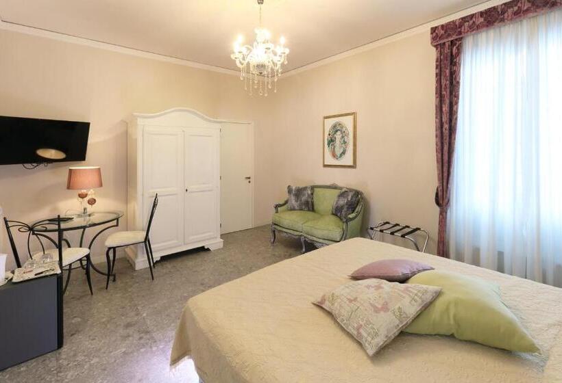 带海景的标准房, Porta Di Mezzo Luxury Suites And Rooms