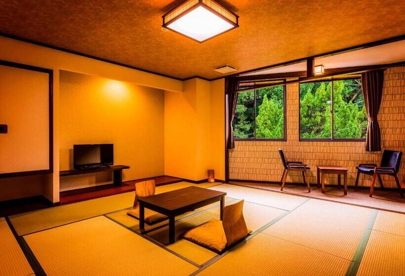 Четырехместный Номер Стандарт, Ooedo Onsen Monogatari Premium Shirahama Saichoraku