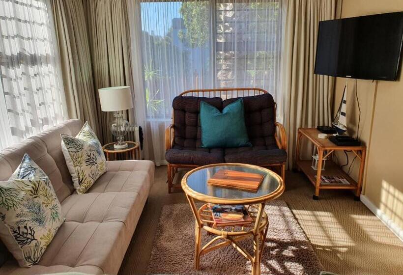 منزل غرفة نوم واحدة, The Gull