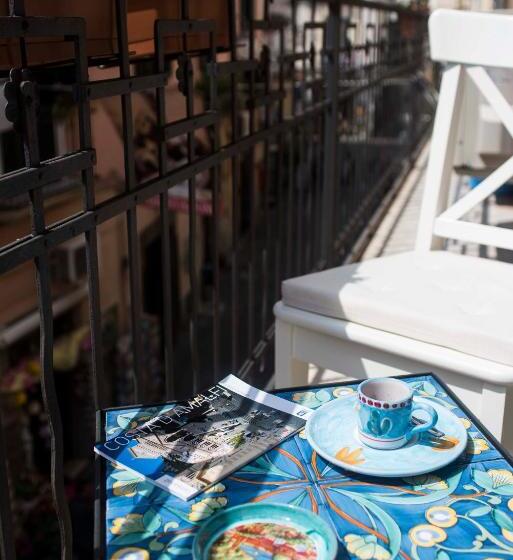 غرفة قياسية ثلاثية, B&b Umberto