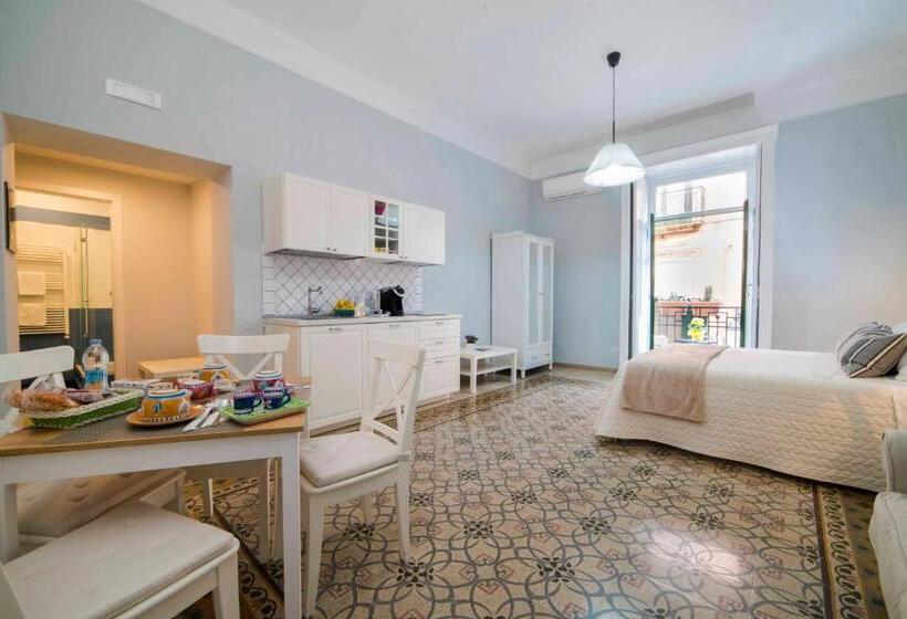 غرفة قياسية رباعية, B&b Umberto