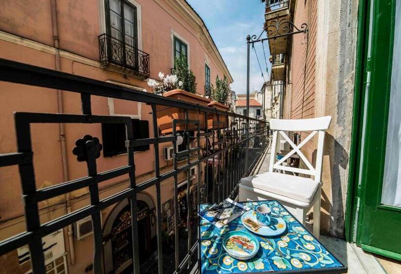 غرفة عائلية, B&b Umberto